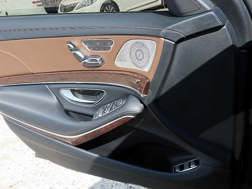 Mercedes-Benz S-Class — photo 12