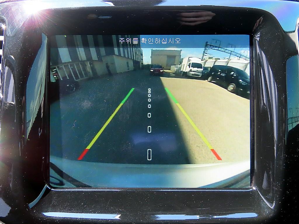 Jeep Compass — photo 14