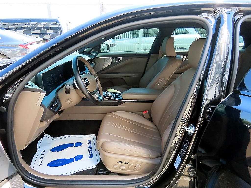 Kia K8 — photo 05