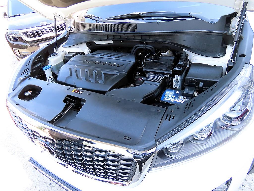 Kia Sorento — photo 19