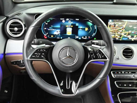 Mercedes-Benz E-Class — photo 13