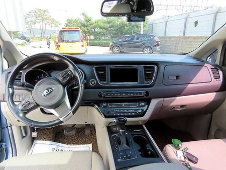 Kia Carnival — photo 08