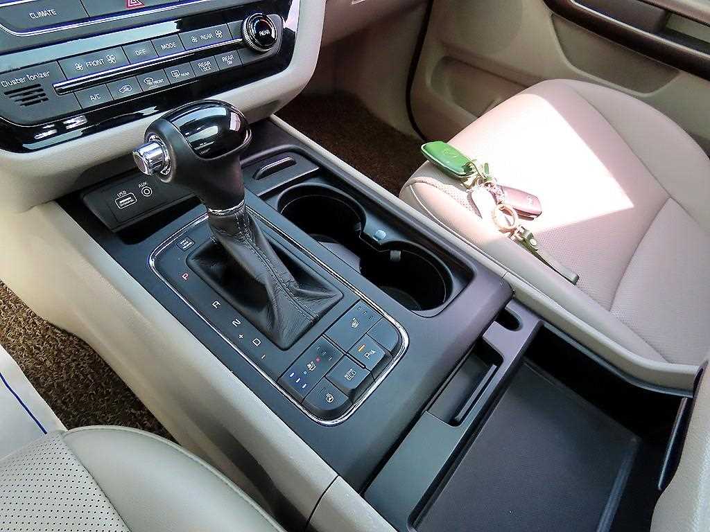 Kia Carnival — photo 11