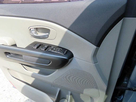 Kia Carnival — photo 12