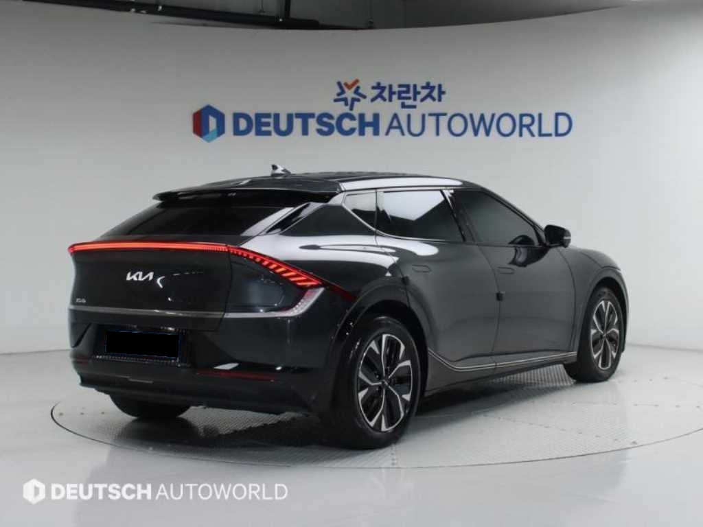 Kia EV6 — photo 02