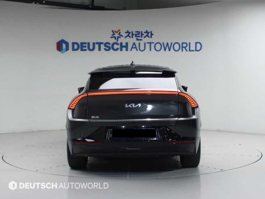 Kia EV6 — photo 04