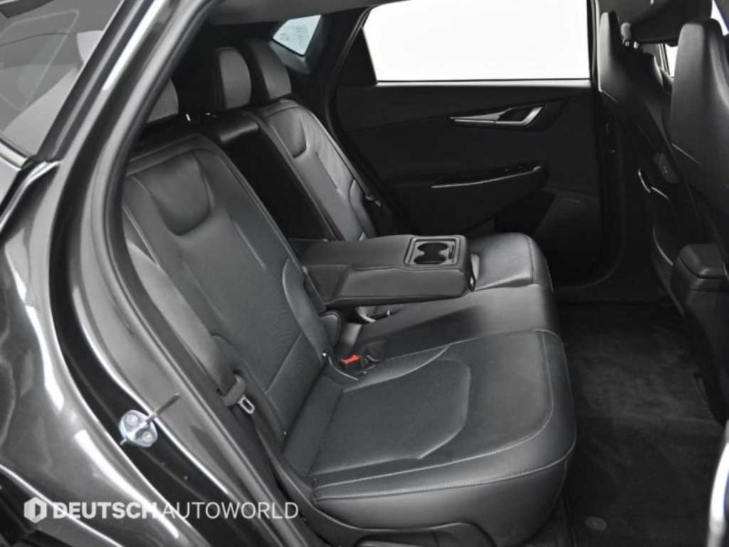 Kia EV6 — photo 12