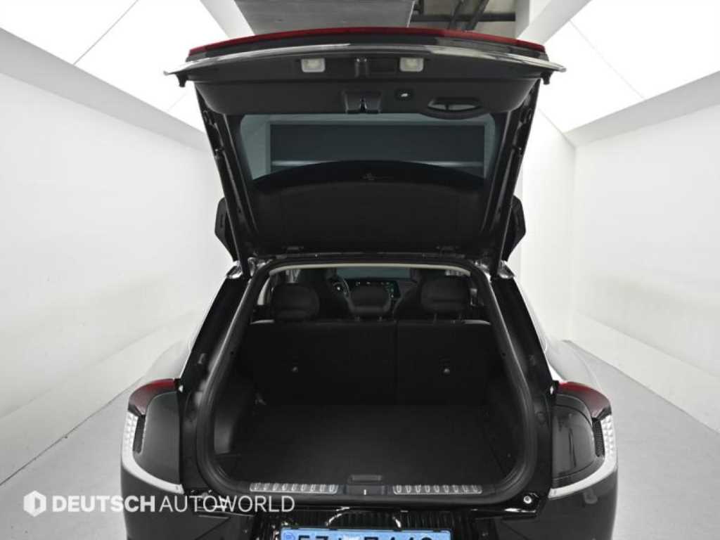 Kia EV6 — photo 19
