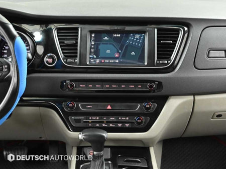Kia Carnival — photo 14