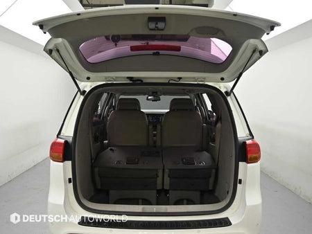 Kia Carnival — photo 19