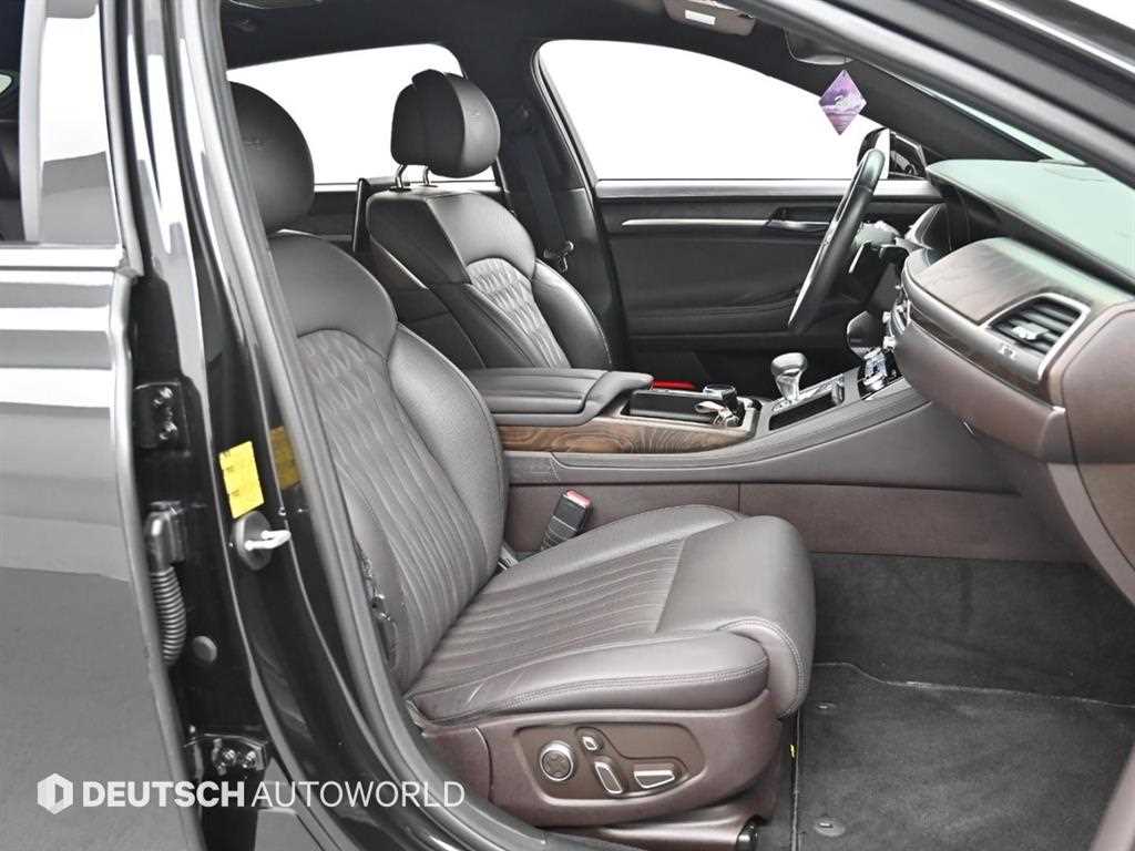 Genesis G90 — photo 10