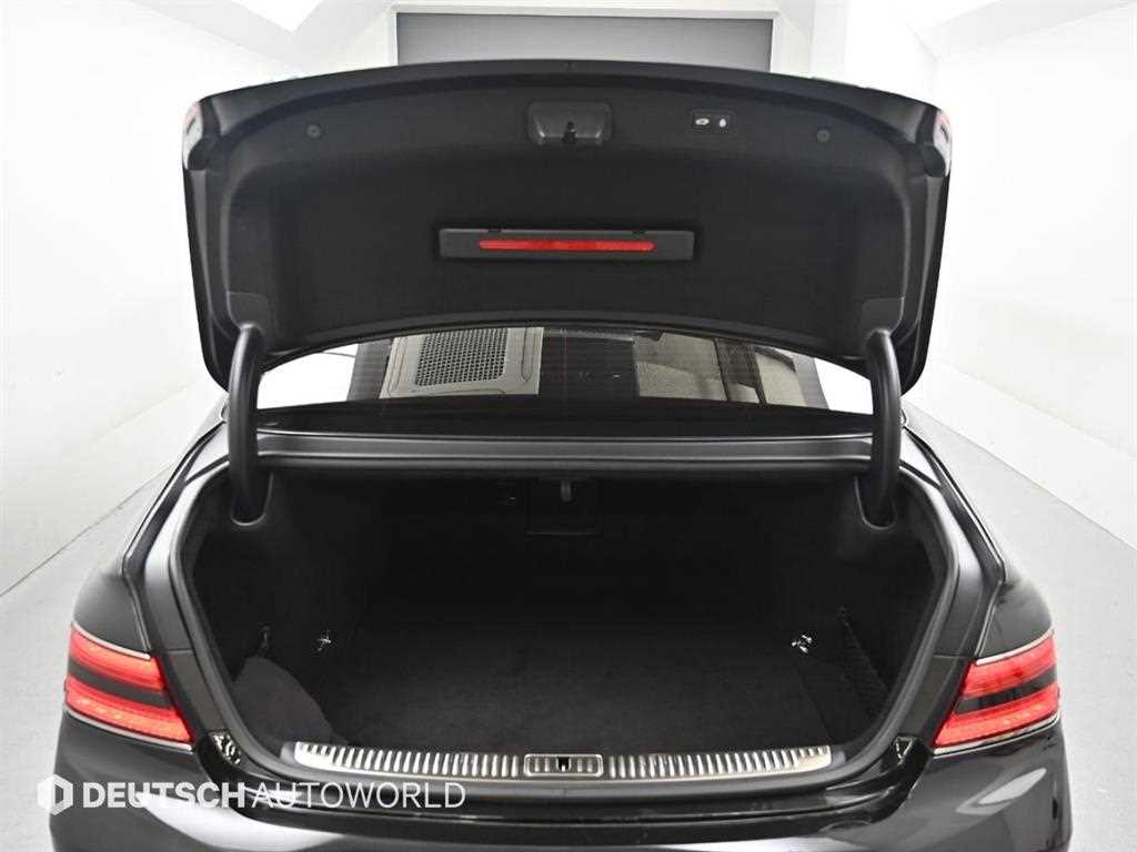 Genesis G90 — photo 19