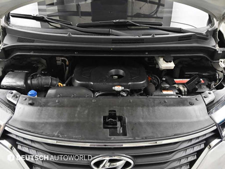 Hyundai Starex — photo 06