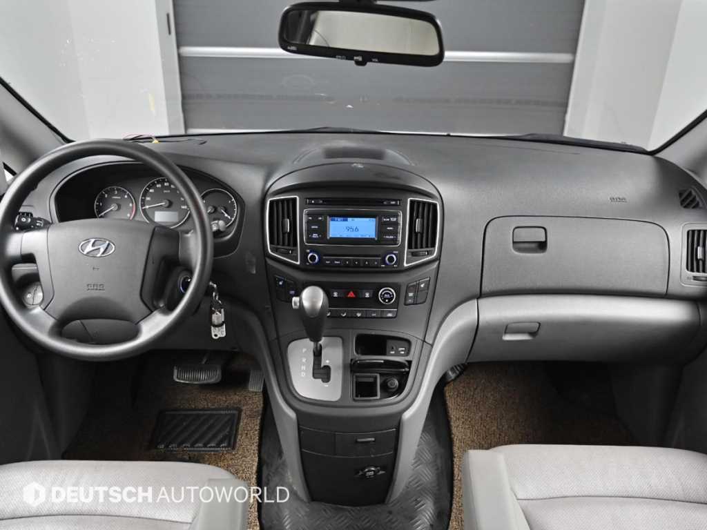 Hyundai Starex — photo 07