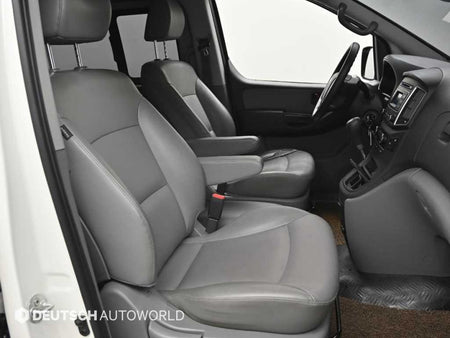 Hyundai Starex — photo 10