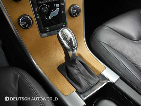 Volvo XC60 — photo 09