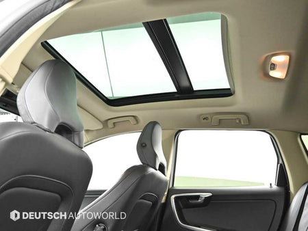 Volvo XC60 — photo 18