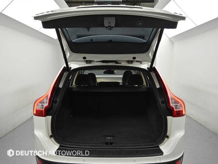 Volvo XC60 — photo 19
