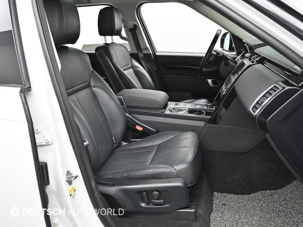 Land Rover Discovery — photo 10