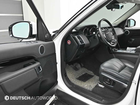 Land Rover Discovery — photo 11