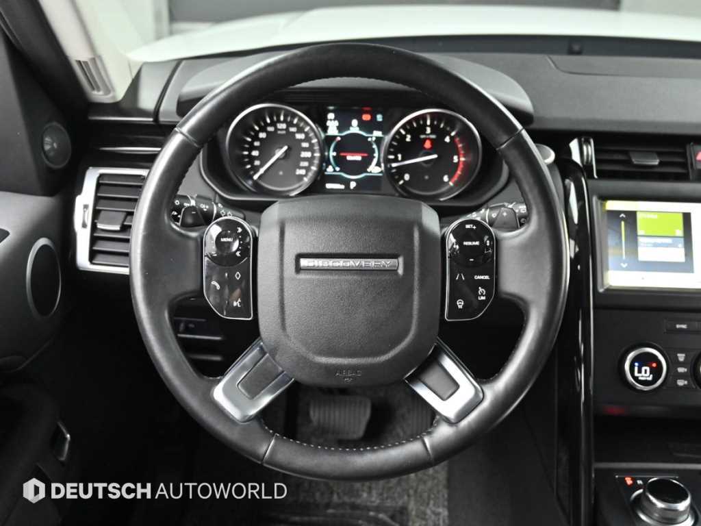 Land Rover Discovery — photo 13