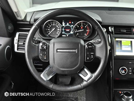 Land Rover Discovery — photo 13