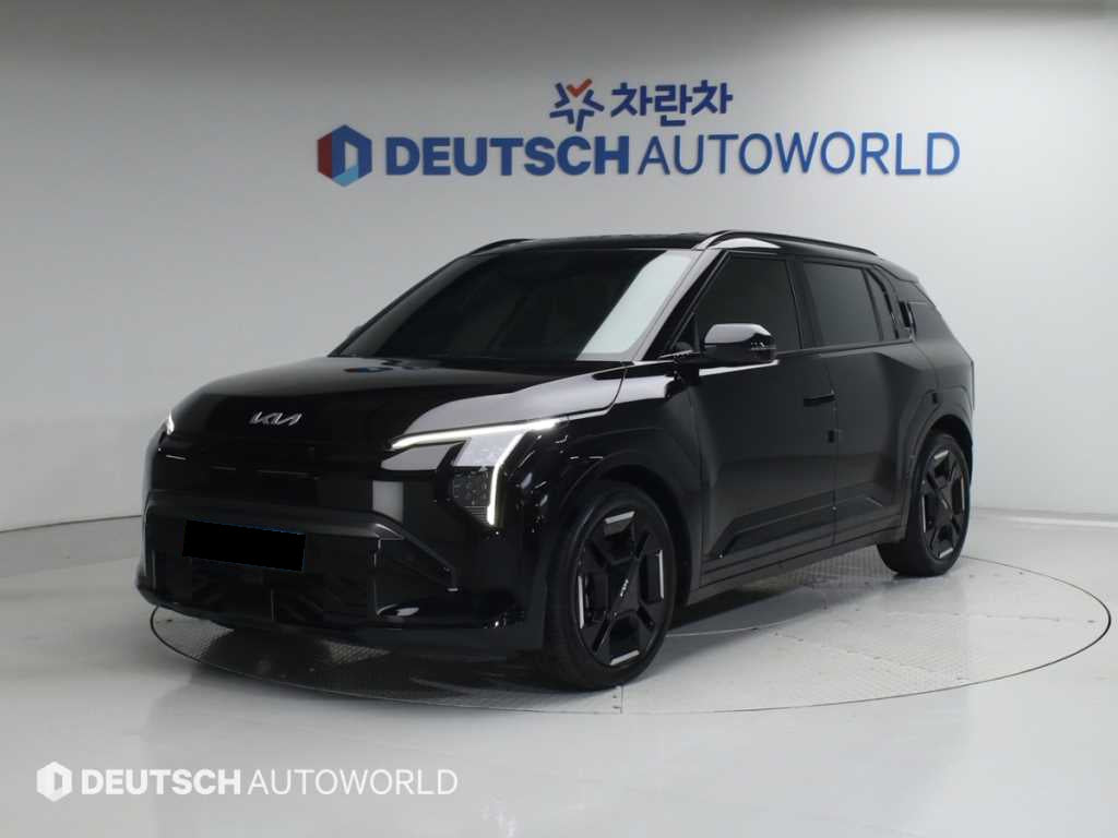 Kia EV3 — photo 01