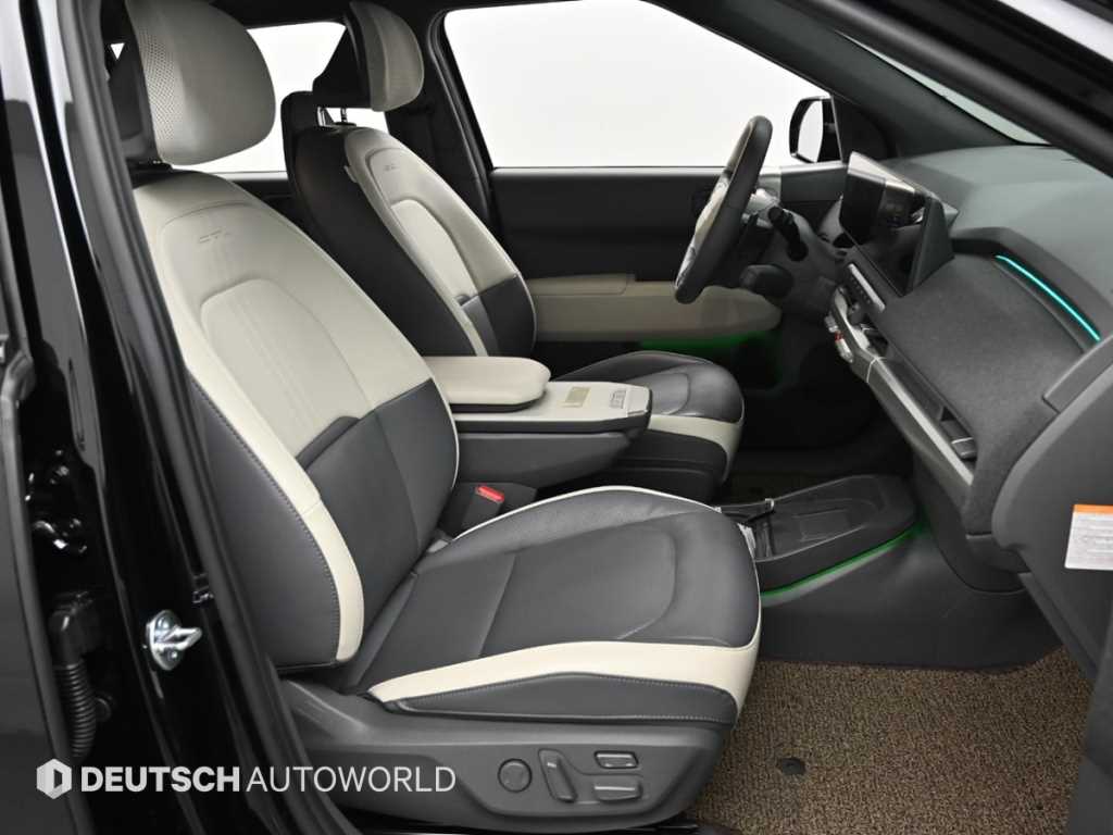 Kia EV3 — photo 10