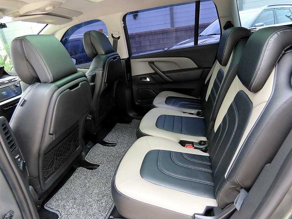 Citroen C4 Picasso — photo 06
