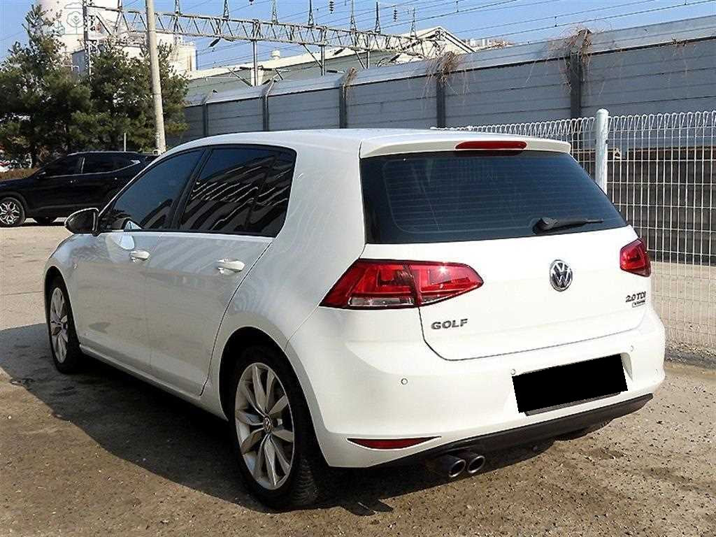 Volkswagen Golf — photo 03