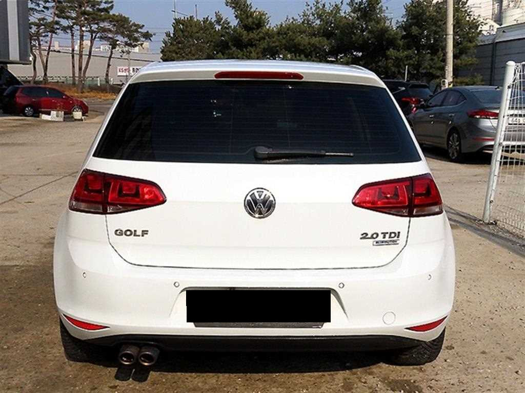 Volkswagen Golf — photo 04