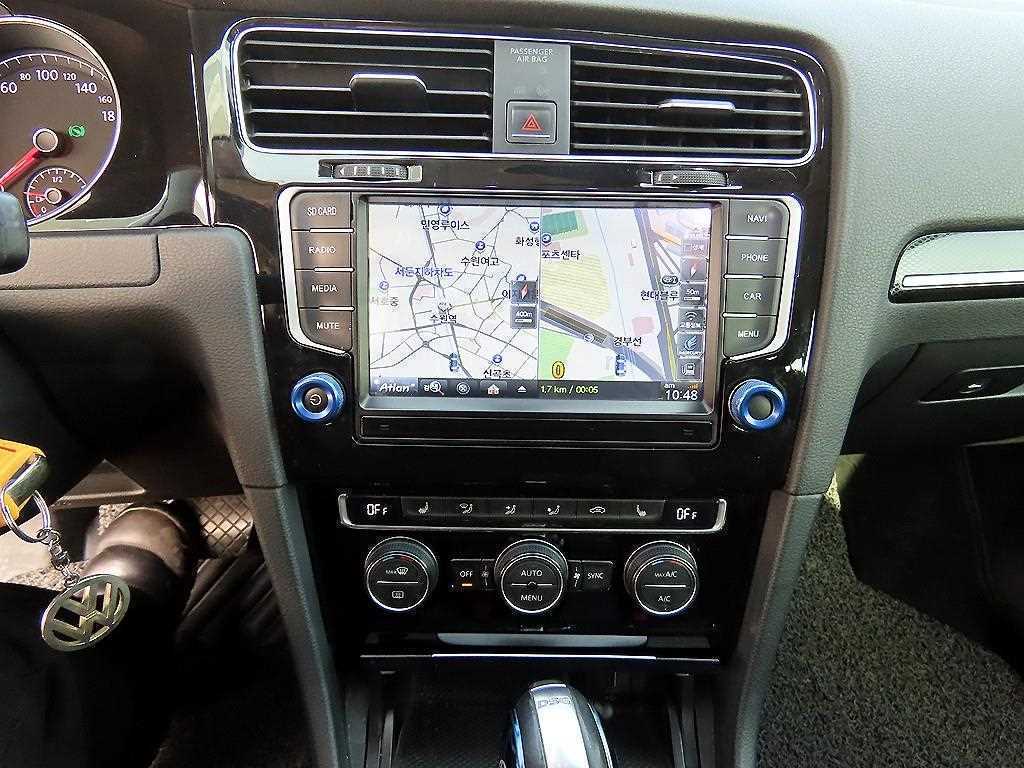 Volkswagen Golf — photo 13