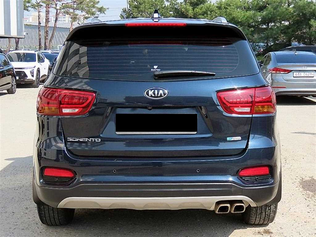 Kia Sorento — photo 04