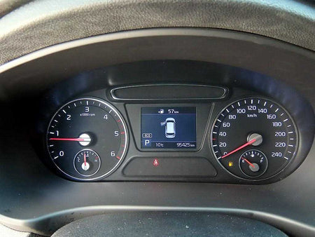 Kia Sorento — photo 09