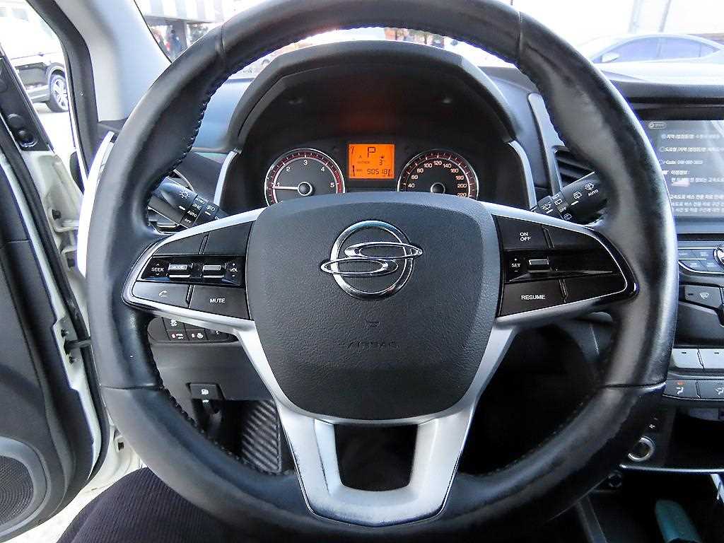 KGM KORANDO — photo 08