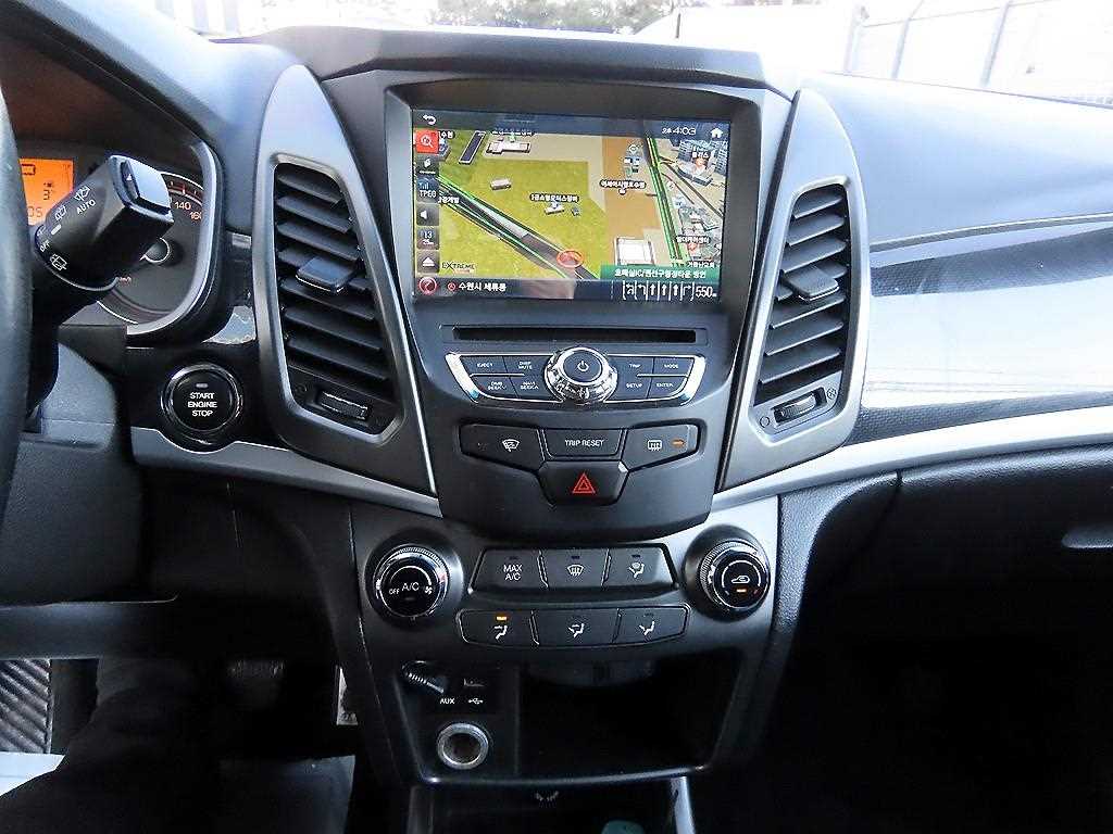 KGM KORANDO — photo 13