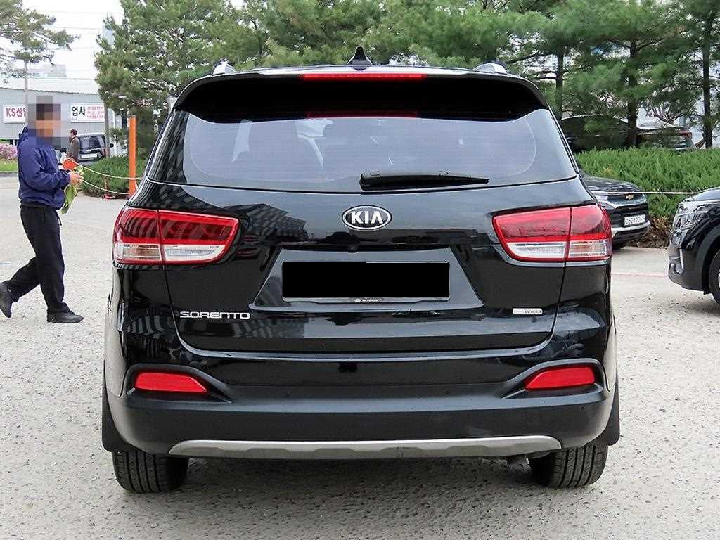 Kia Sorento — photo 04