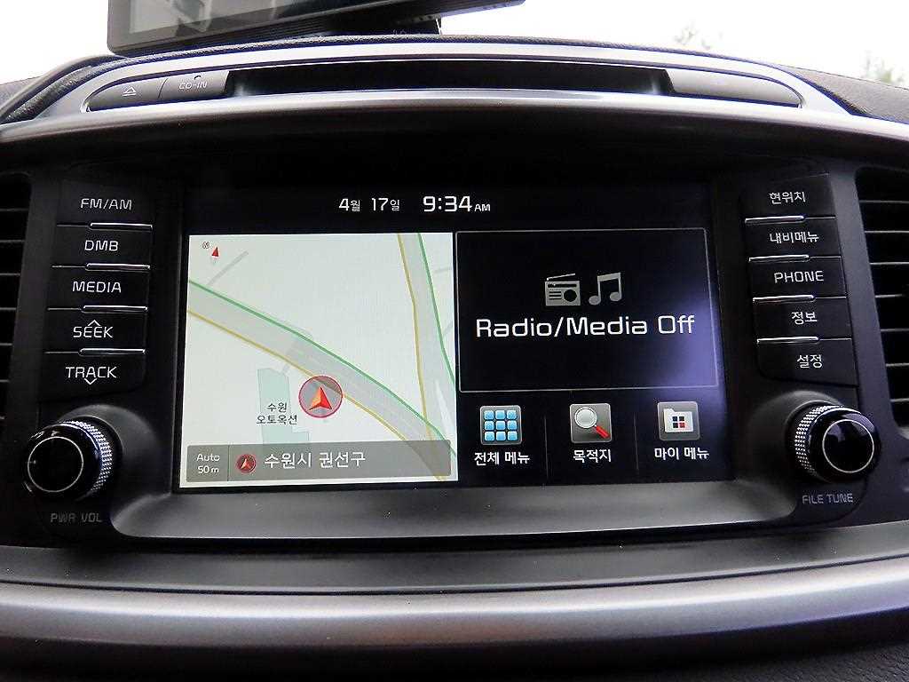 Kia Sorento — photo 14