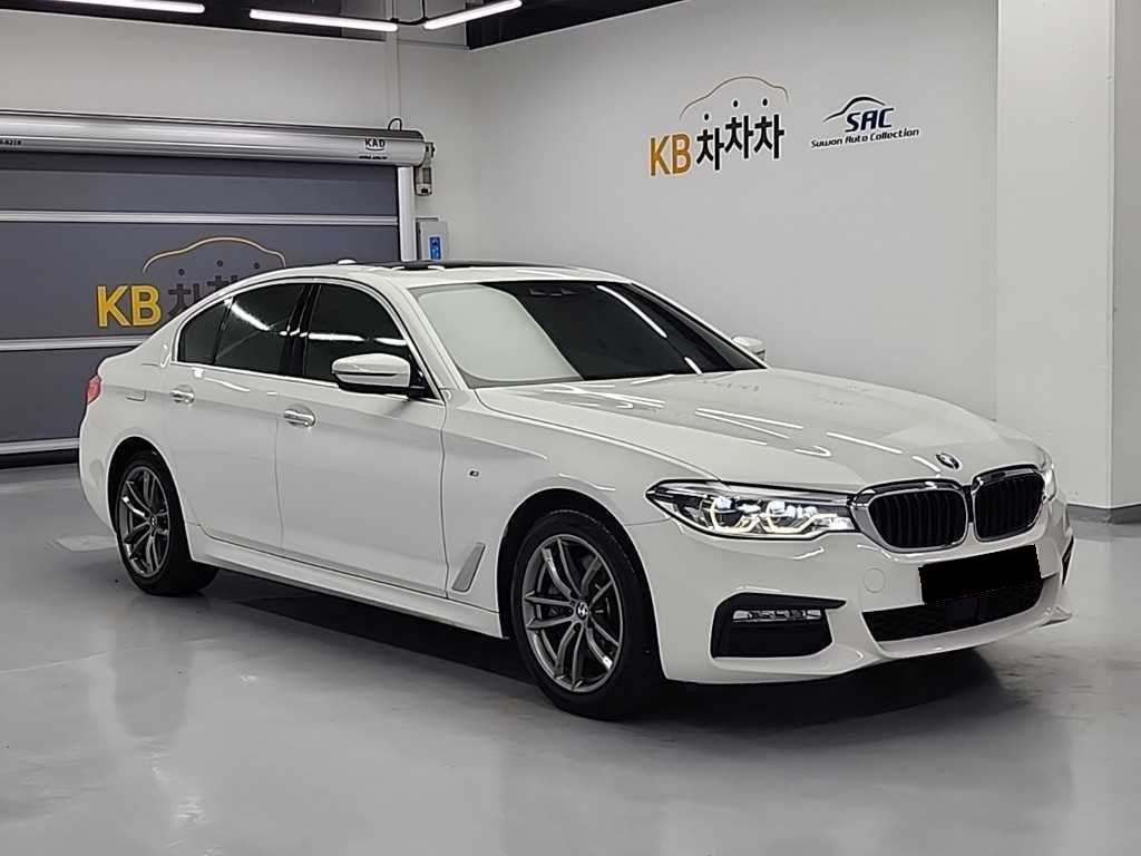 BMW 5-Series — photo 05