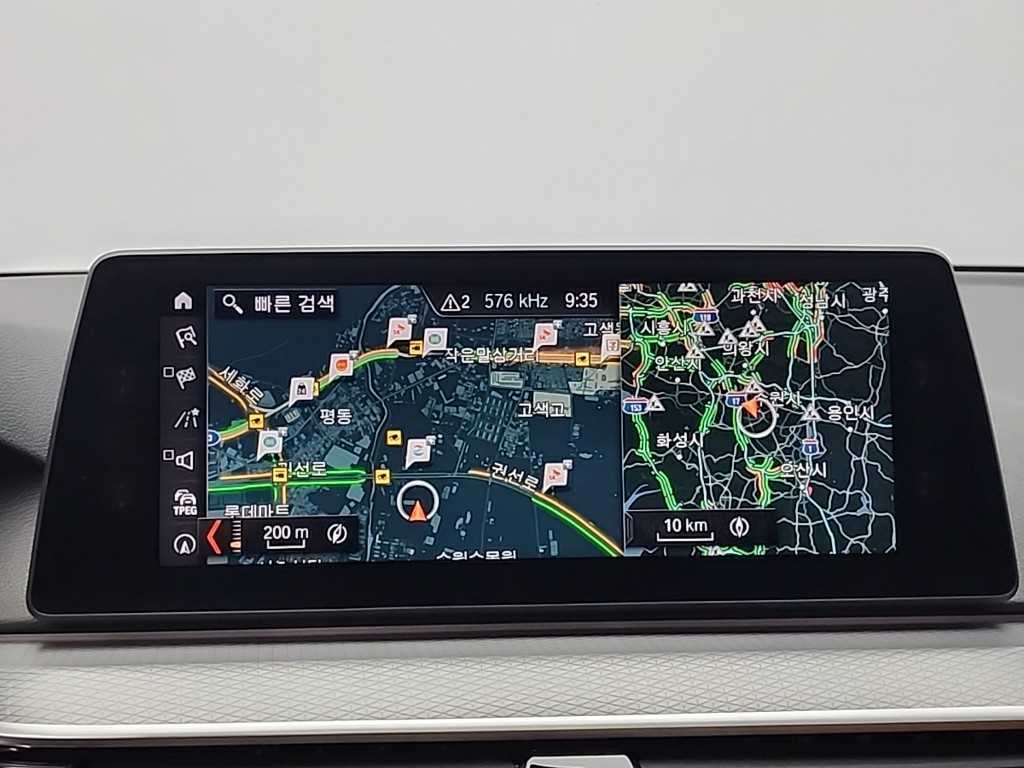 BMW 5-Series — photo 15