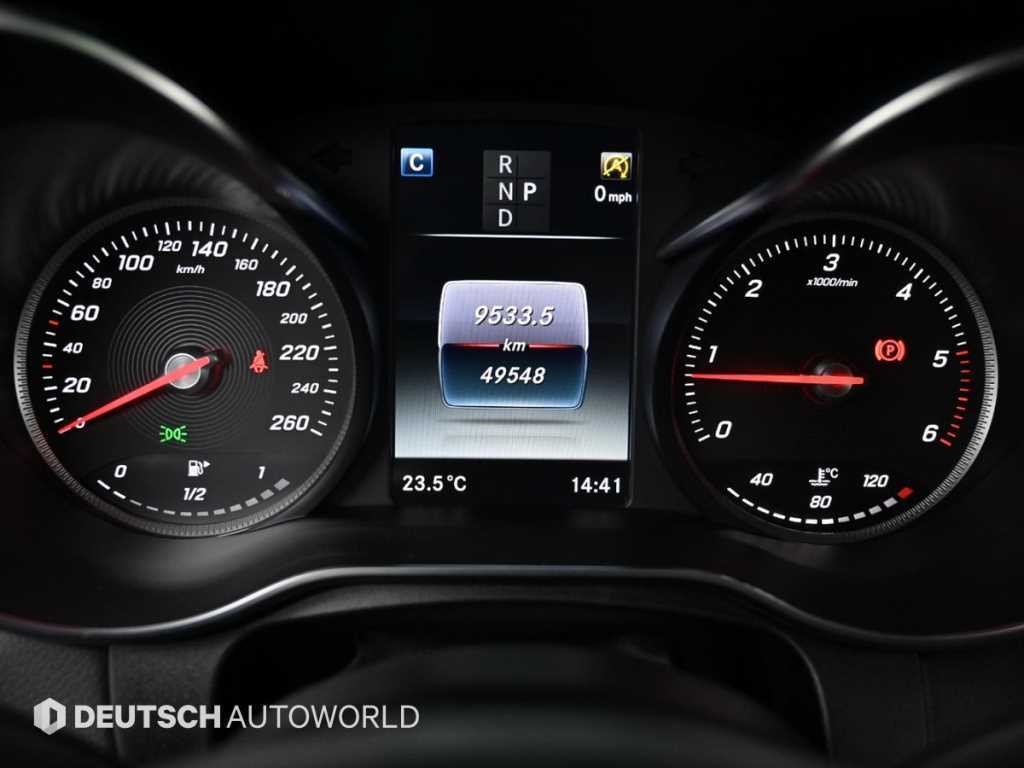 Mercedes-Benz GLC-Class — photo 08