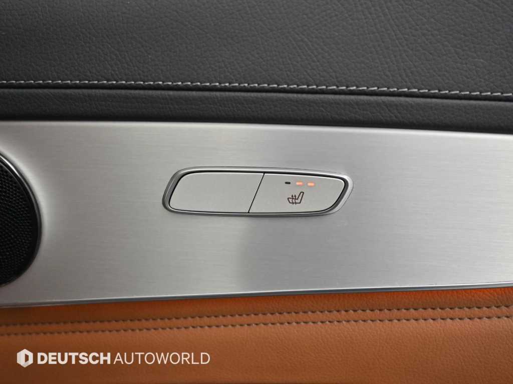 Mercedes-Benz GLC-Class — photo 16
