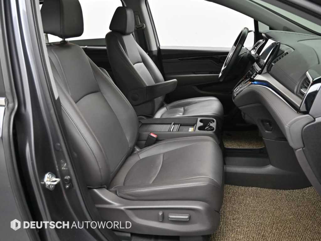 Honda Odyssey — photo 10