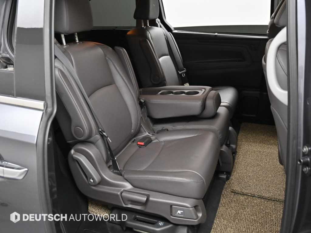 Honda Odyssey — photo 12