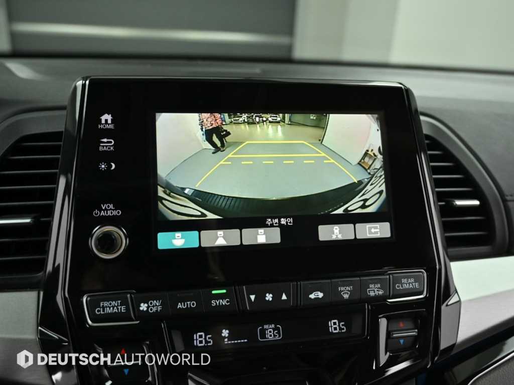 Honda Odyssey — photo 15