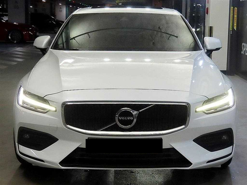 Volvo S60 — photo 02