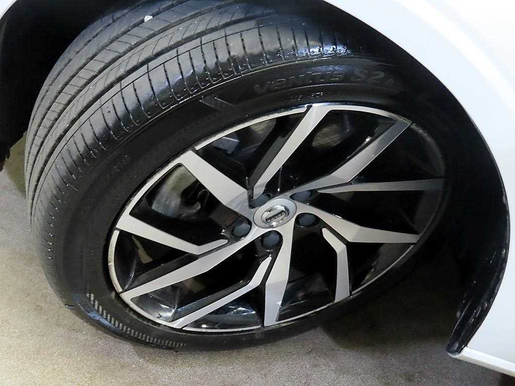 Volvo S60 — photo 19