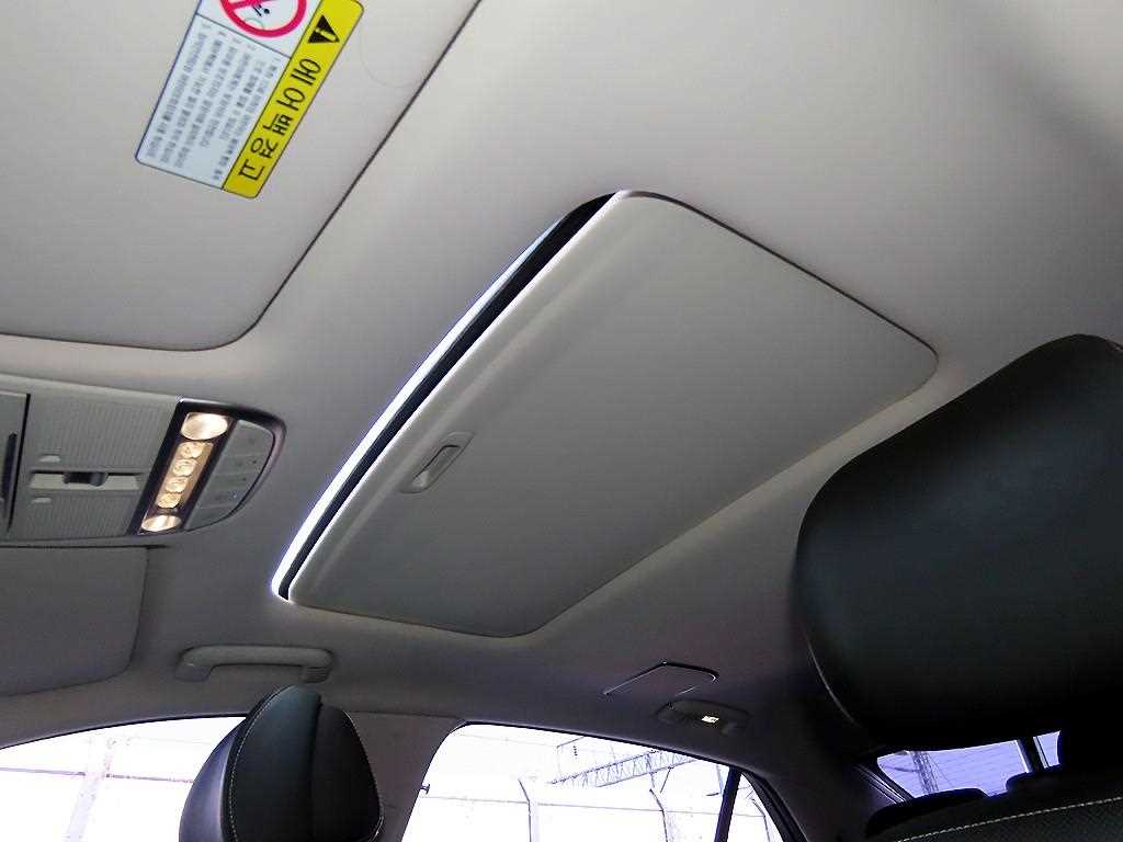 Genesis G90 — photo 16
