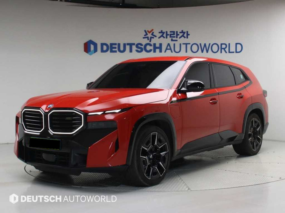BMW XM — photo 01
