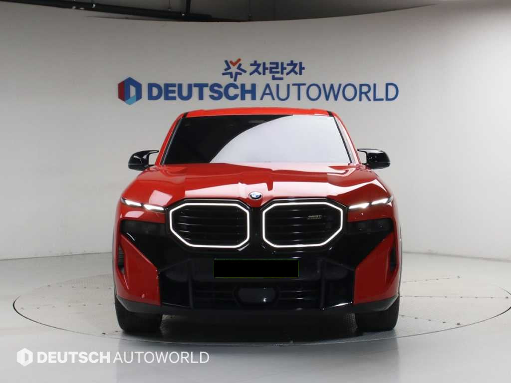 BMW XM — photo 03